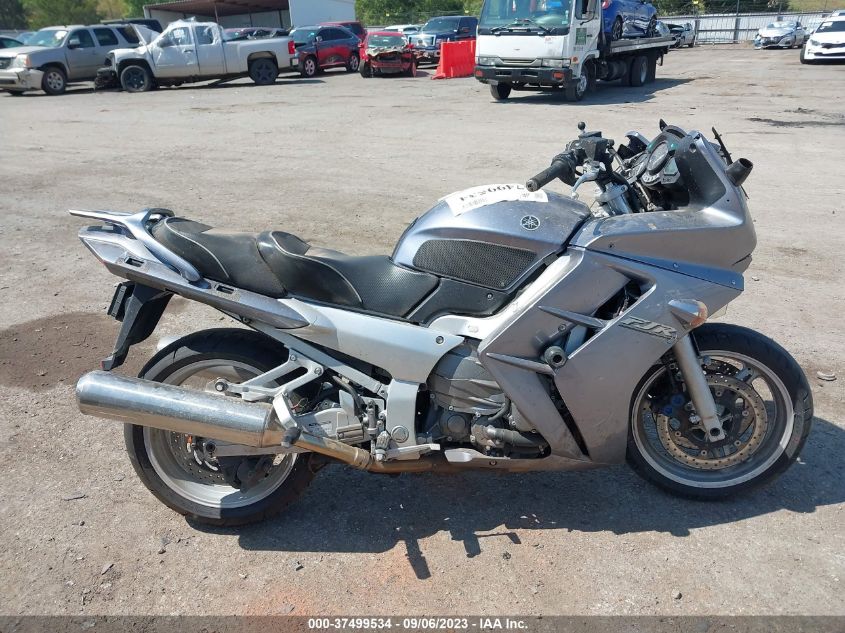 2004 YAMAHA FJR1300 JYARP07E84A002272