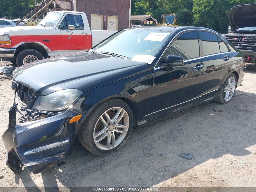 2013 MERCEDES-BENZ C-CLASS C 300 - WDDGF8AB4DR260081