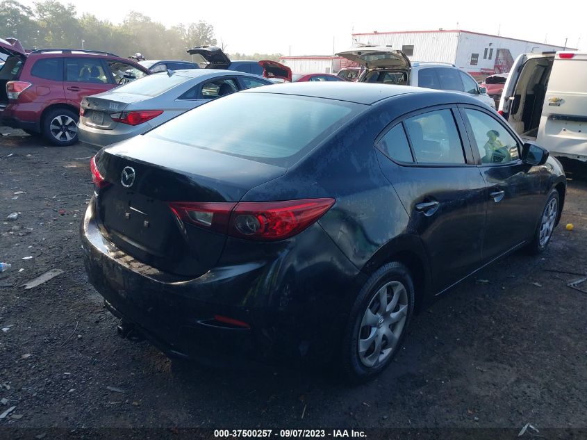 2014 MAZDA MAZDA3 I SPORT - JM1BM1U75E1146616