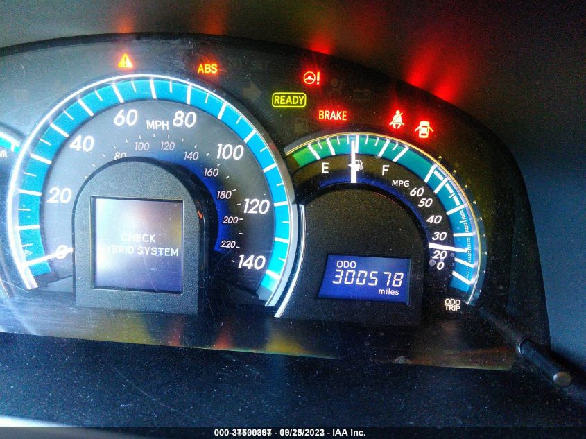 2013 TOYOTA CAMRY HYBRID LE/XLE - 4T1BD1FK4DU085169