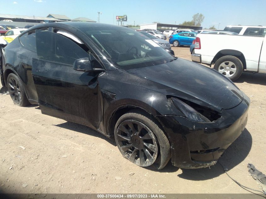 7SAYGDEE8PA035293 Tesla Model Y LONG RANGE