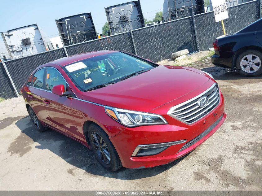 2015 HYUNDAI SONATA 2.4L SE - 5NPE24AF1FH245072