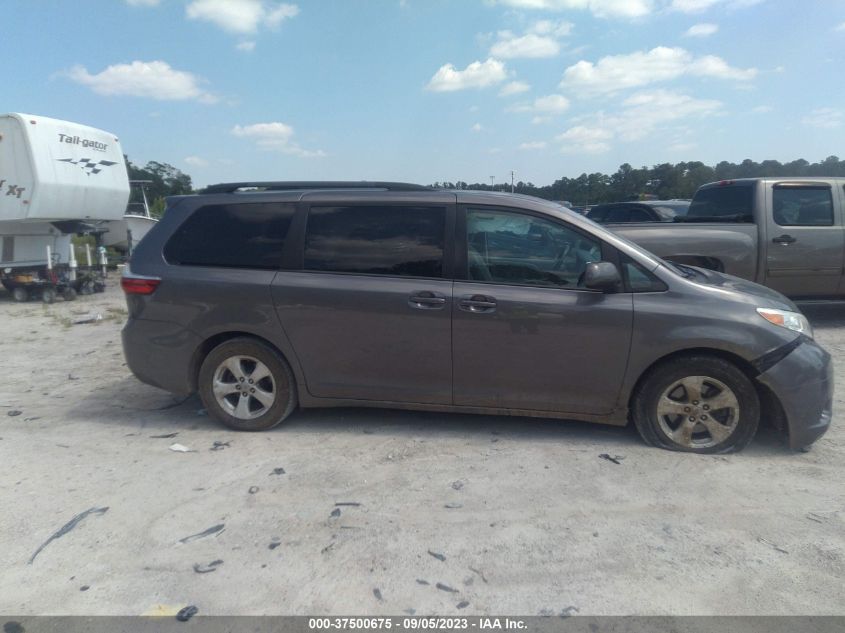 5TDKZ3DC4HS824239 2017 TOYOTA SIENNA, photo no. 13