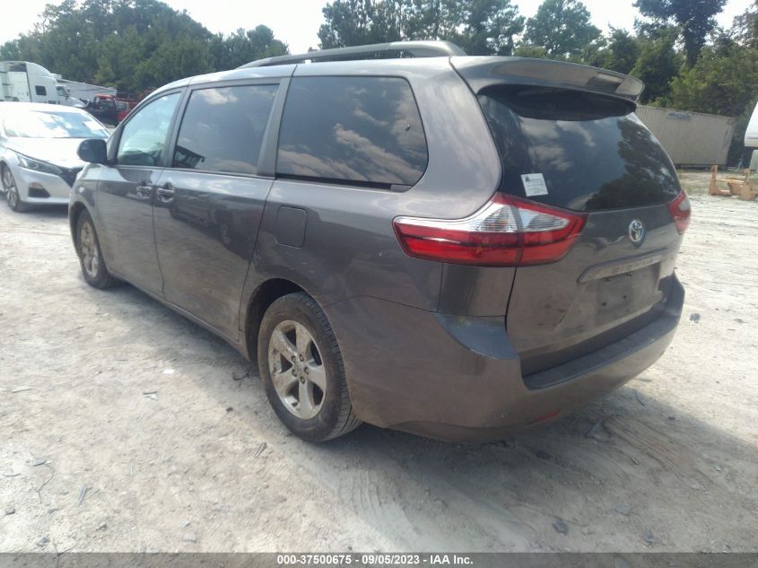 5TDKZ3DC4HS824239 2017 TOYOTA SIENNA, photo no. 3