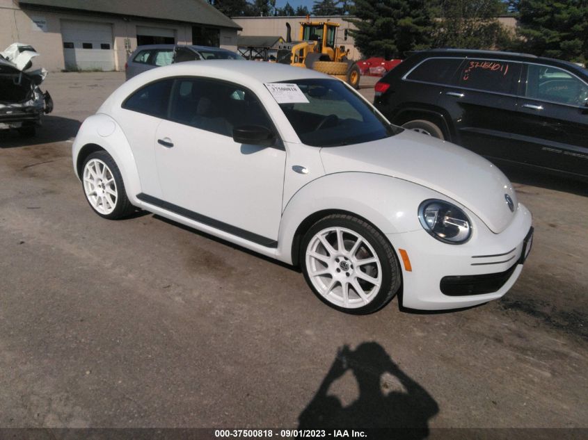 2014 VOLKSWAGEN BEETLE COUPE 1.8T ENTRY - 3VWF17AT2EM640205