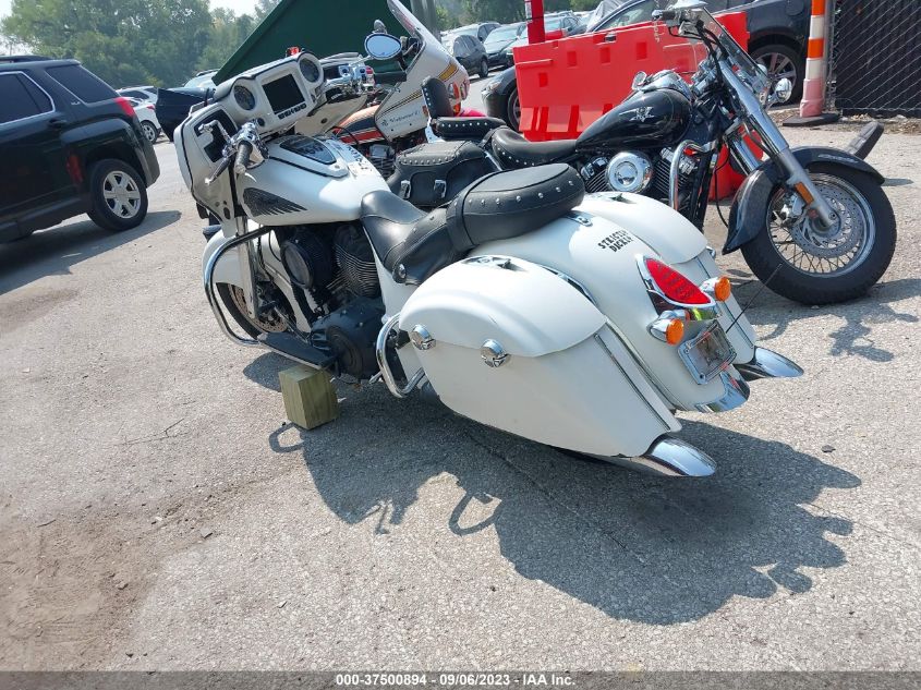 2017 INDIAN MOTORCYCLE CO. CHIEFTAIN 56KTCAAAXH3355490