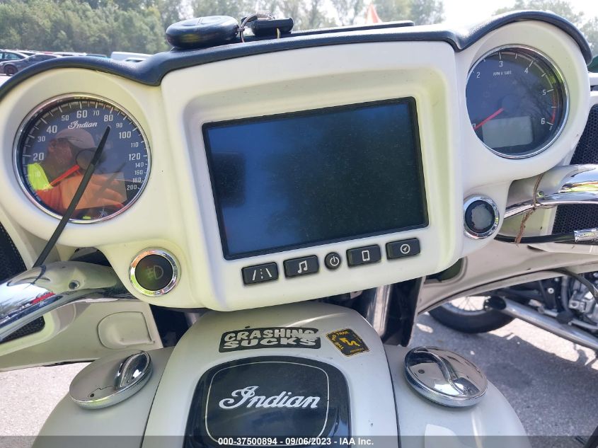 2017 INDIAN MOTORCYCLE CO. CHIEFTAIN 56KTCAAAXH3355490