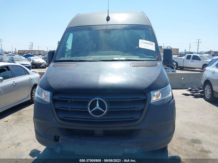 WD4PF1CD1KP183166 Mercedes-Benz Sprinter  12