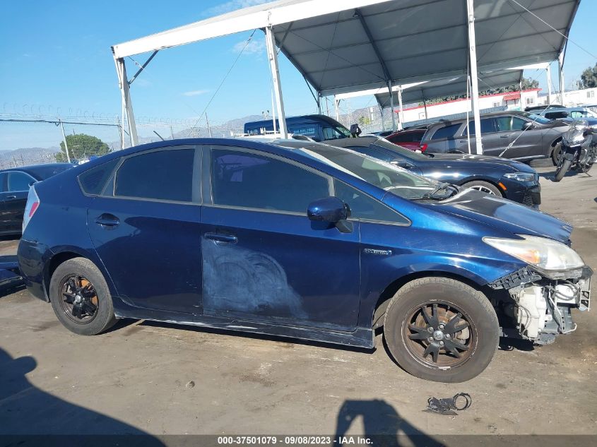 2014 TOYOTA PRIUS FOUR/FIVE/THREE/ONE/TWO - JTDKN3DU0E0372549