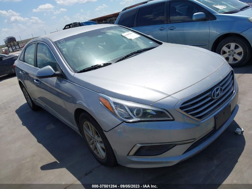 Lot #2525412572 2016 HYUNDAI SONATA SE salvage car