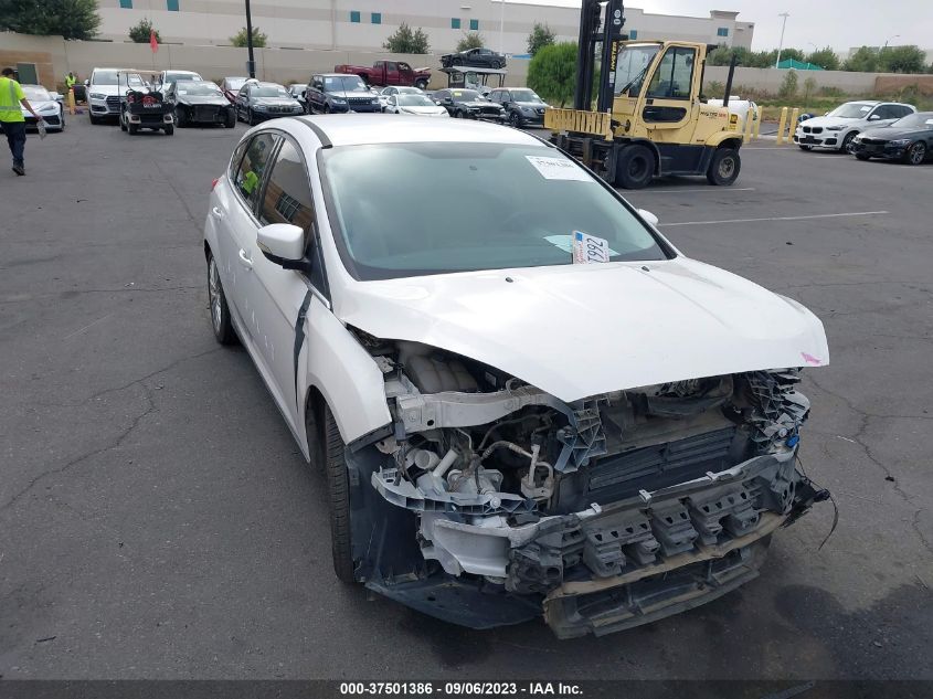 2016 FORD FOCUS TITANIUM - 1FADP3N25GL321491