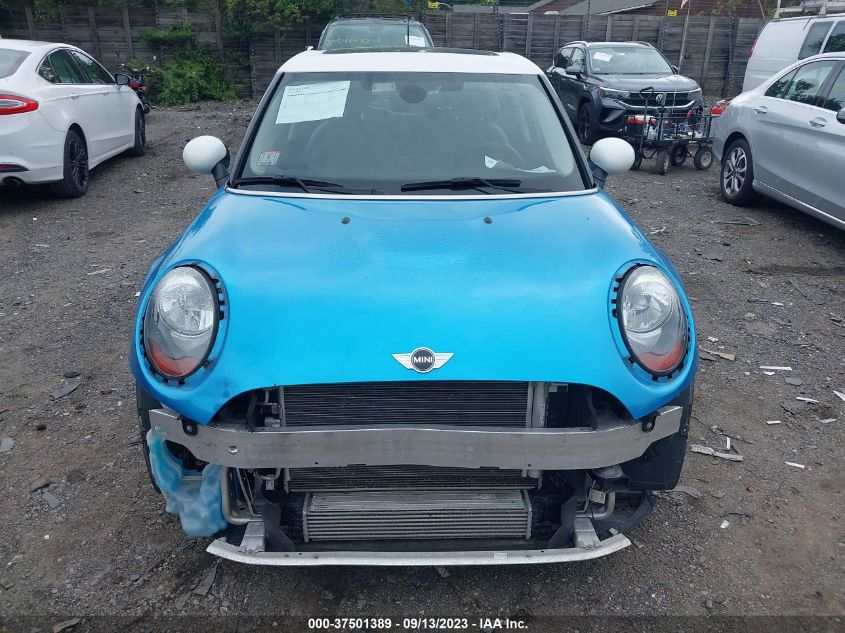 2015 MINI COOPER HARDTOP 4 DOOR - WMWXS5C50FT833573