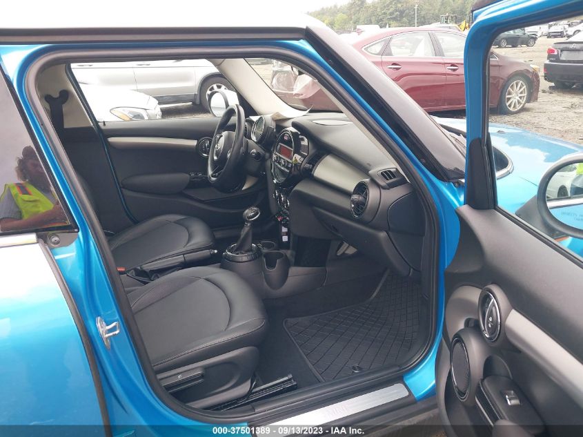 2015 MINI COOPER HARDTOP 4 DOOR - WMWXS5C50FT833573