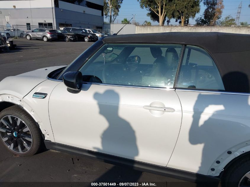 2024 MINI CONVERTIBLE COOPER S WMW43DL03R3R49904