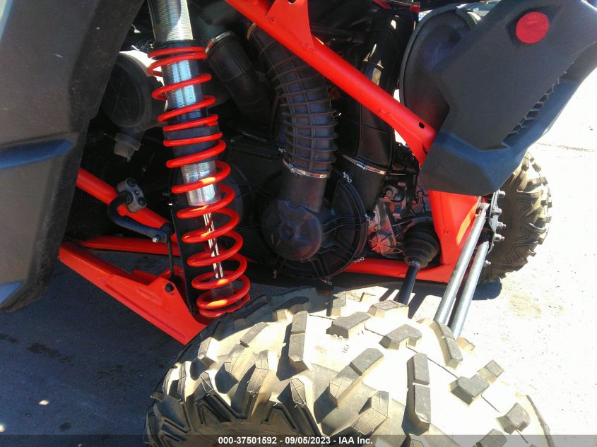 2018 CAN-AM MAVERICK X3 MAX X RS TURBO R - 3JBVNAW44JK002368