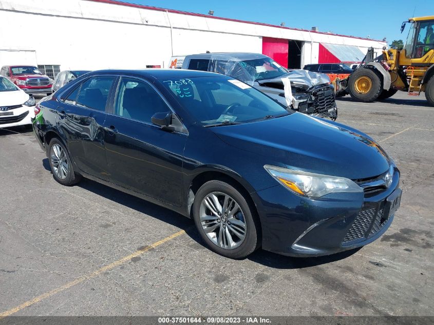 2015 TOYOTA CAMRY SE - 4T1BF1FK6FU017971
