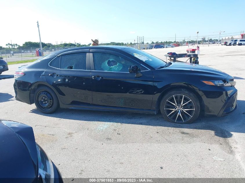 2021 TOYOTA CAMRY SE - 4T1G11AKXMU581213