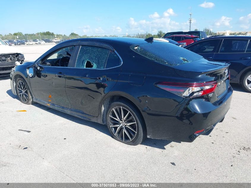 2021 TOYOTA CAMRY SE - 4T1G11AKXMU581213