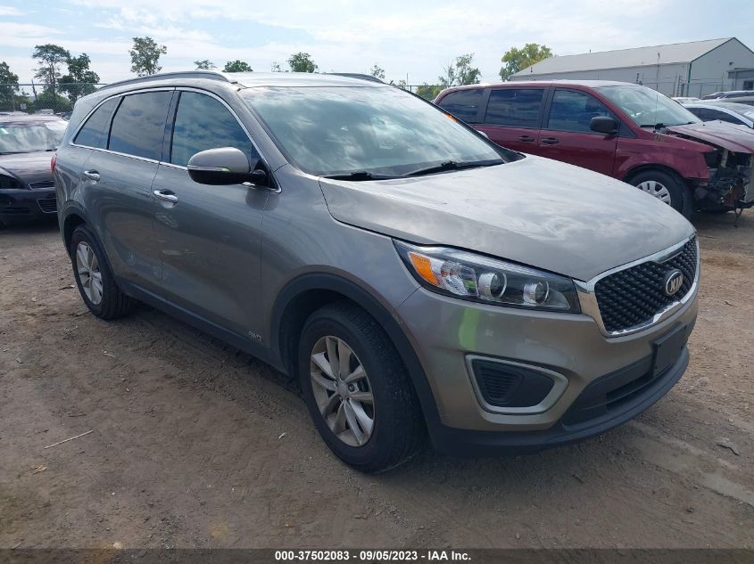 2016 KIA SORENTO LX - 5XYPGDA34GG035039