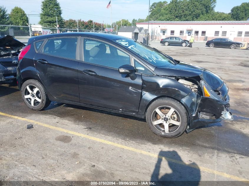 2015 FORD FIESTA SE - 3FADP4EJ3FM200890