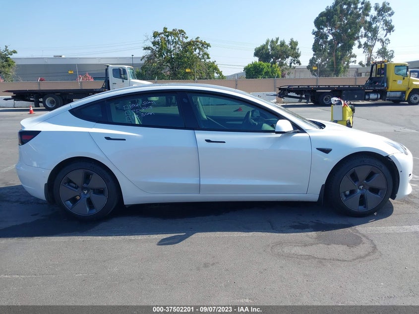 VIN 5YJ3E1EB2NF137383 2022 TESLA MODEL 3