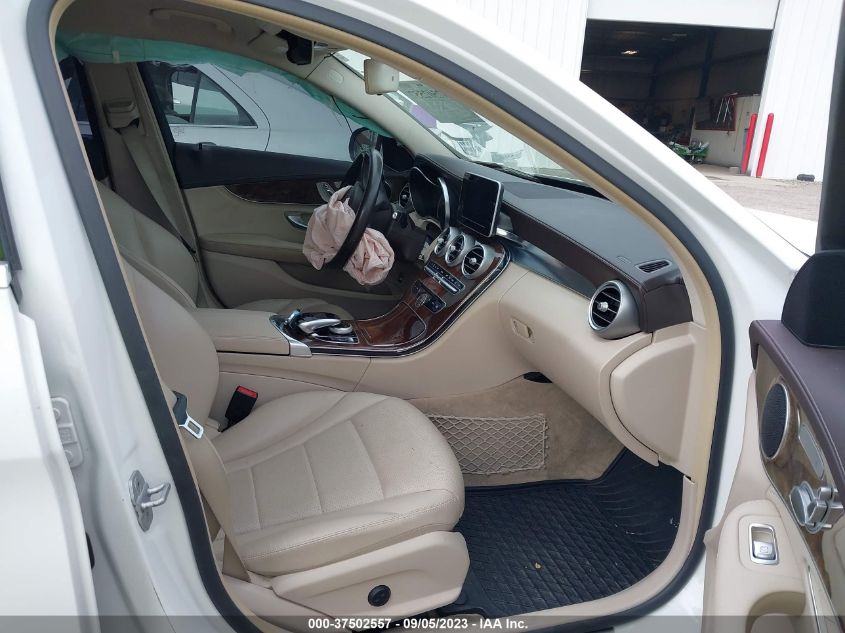 2015 MERCEDES-BENZ C-CLASS C 300 - 55SWF4KB0FU022832