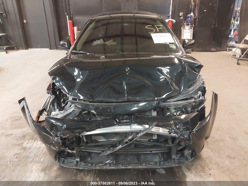VIN 5YFEPMAE6NP385502 2022 TOYOTA COROLLA LE