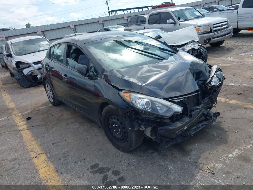 2016 KIA FORTE 5-DOOR LX - KNAFK5A88G5568593