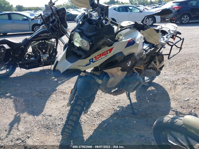 2022 BMW R 1250 GS WB10M0307N6F82554