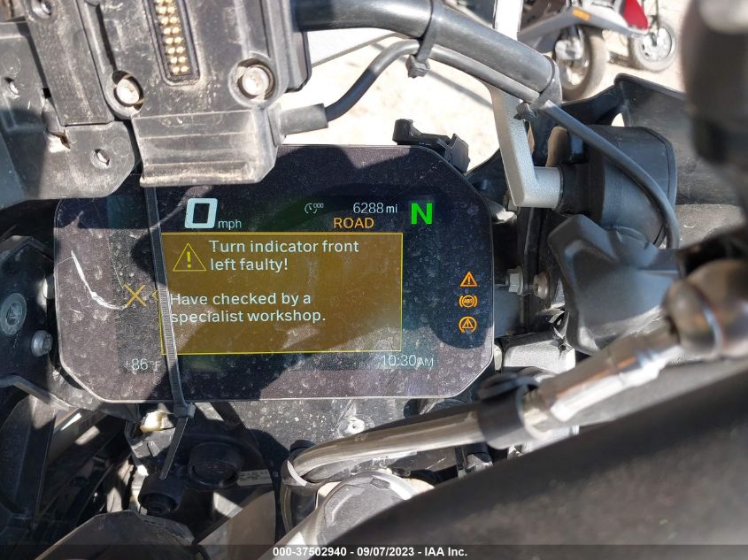 2022 BMW R 1250 GS WB10M0307N6F82554
