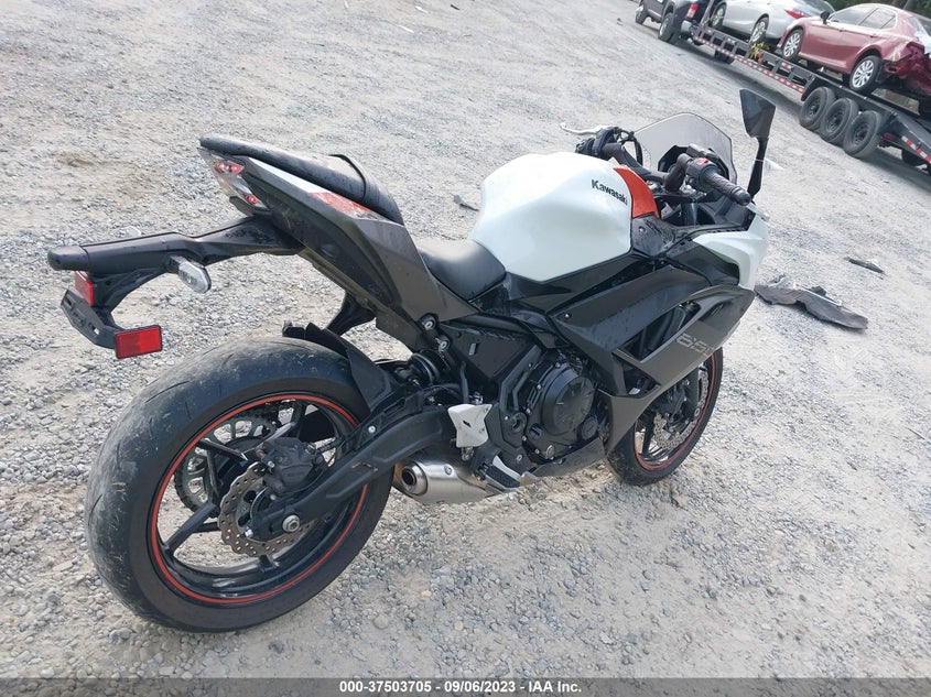 VIN ML5EXER12PDA90813 2023 KAWASAKI EX650 R