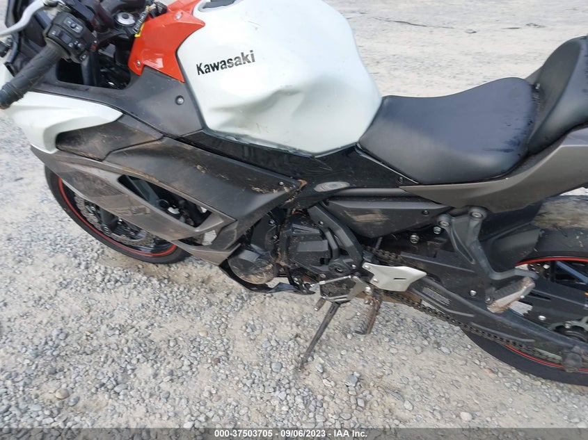 VIN ML5EXER12PDA90813 2023 KAWASAKI EX650 R