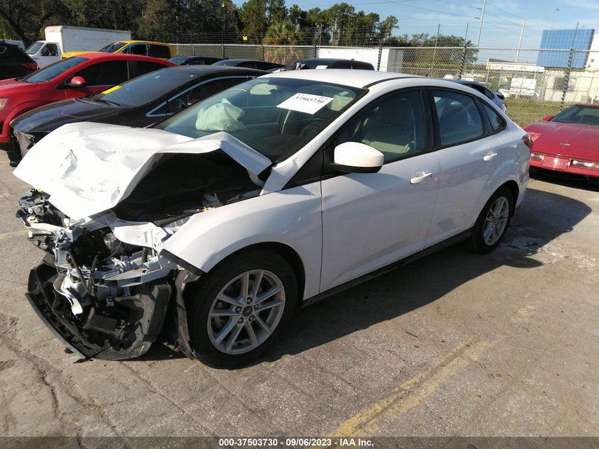 VIN 1FADP3FE8JL284887 2018 FORD FOCUS SE