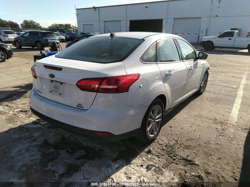 VIN 1FADP3FE8JL284887 2018 FORD FOCUS SE