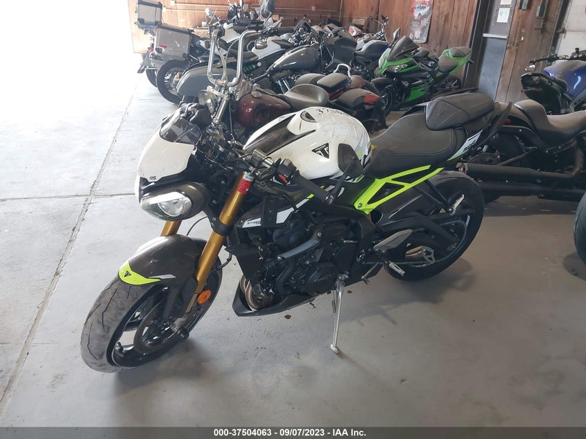 VIN SMTA624K6RTBL5624 2024 TRIUMPH MOTORCYCLE STREET TRIPLE 765 MOTO2 EDITION