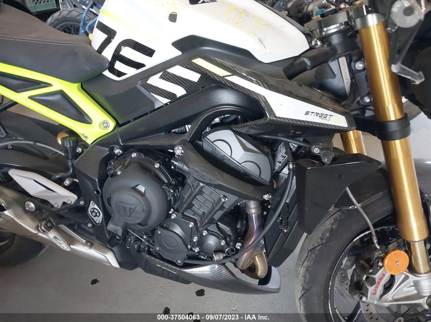 VIN SMTA624K6RTBL5624 2024 TRIUMPH MOTORCYCLE STREET TRIPLE 765 MOTO2 EDITION