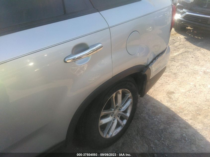 2014 KIA SORENTO LX - 5XYKT4A66EG427744