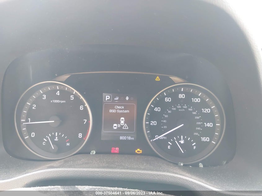VIN 5NPD84LF3JH233523 2018 HYUNDAI ELANTRA SEL