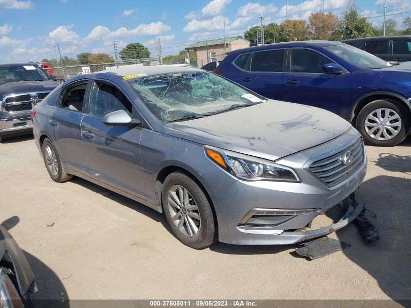 2015 HYUNDAI SONATA 2.4L SE - 5NPE24AF3FH129114