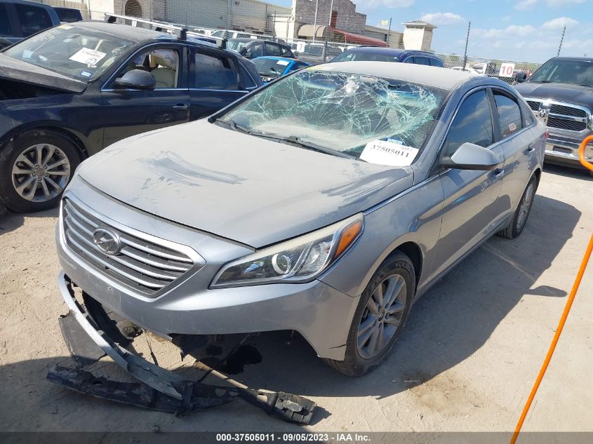 2015 HYUNDAI SONATA 2.4L SE - 5NPE24AF3FH129114