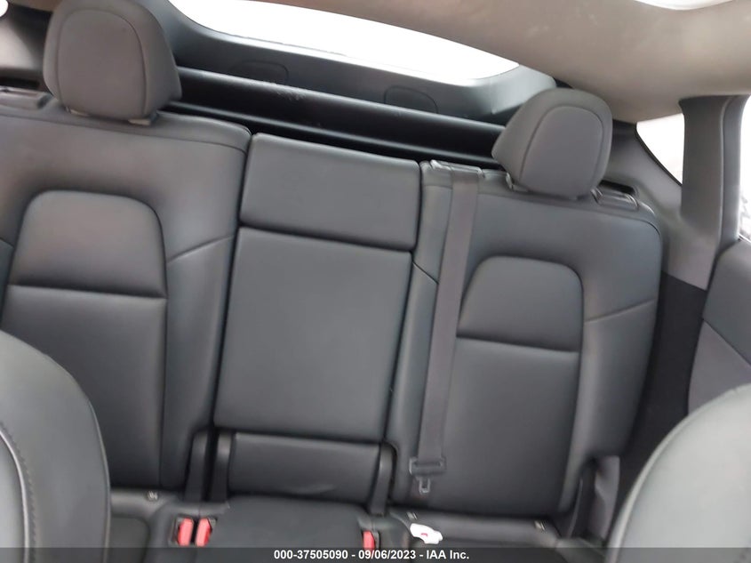 VIN 7SAYGDEE2NA019877 2022 TESLA MODEL Y