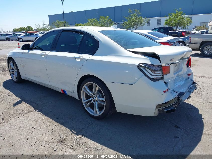 2013 BMW 7 SERIES 740I - WBAYA6C56DC995265