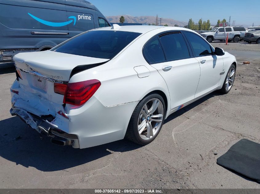 2013 BMW 7 SERIES 740I - WBAYA6C56DC995265