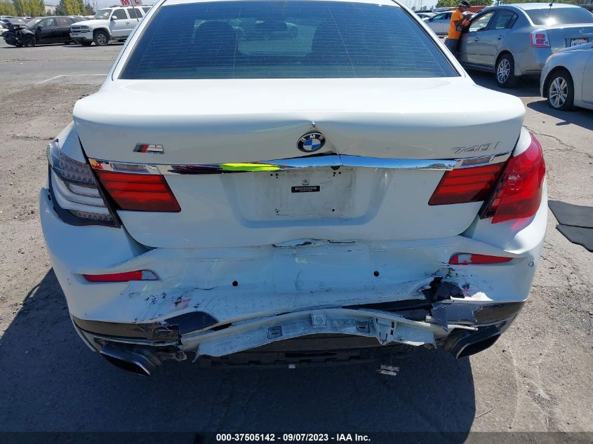 2013 BMW 7 SERIES 740I - WBAYA6C56DC995265