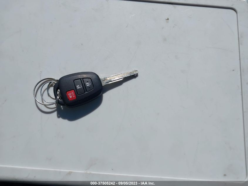 2015 TOYOTA RAV4 XLE - 2T3RFREV5FW248697