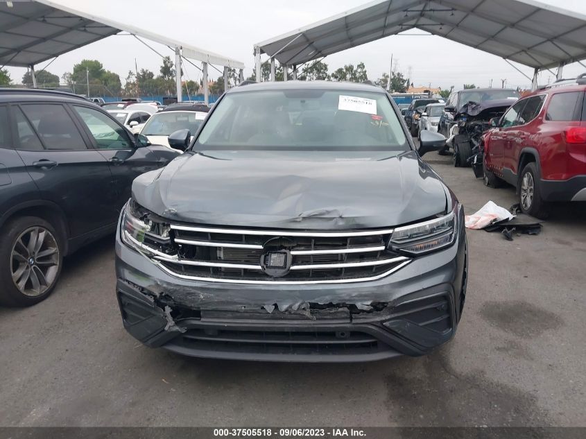 3VV1B7AXXNM004128 Volkswagen Tiguan S 12