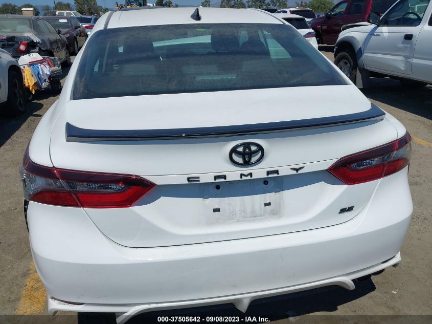 2021 TOYOTA CAMRY SE - 4T1G11AK8MU422013