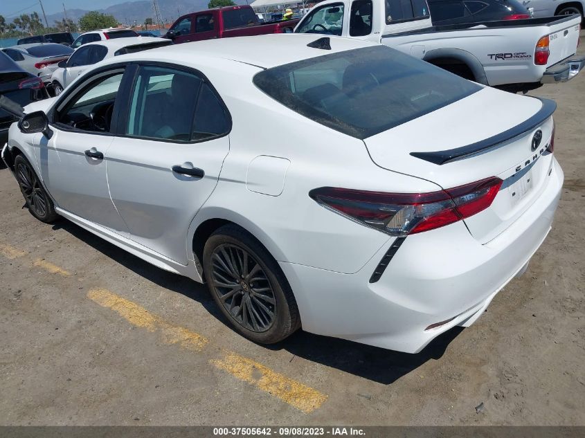 2021 TOYOTA CAMRY SE - 4T1G11AK8MU422013