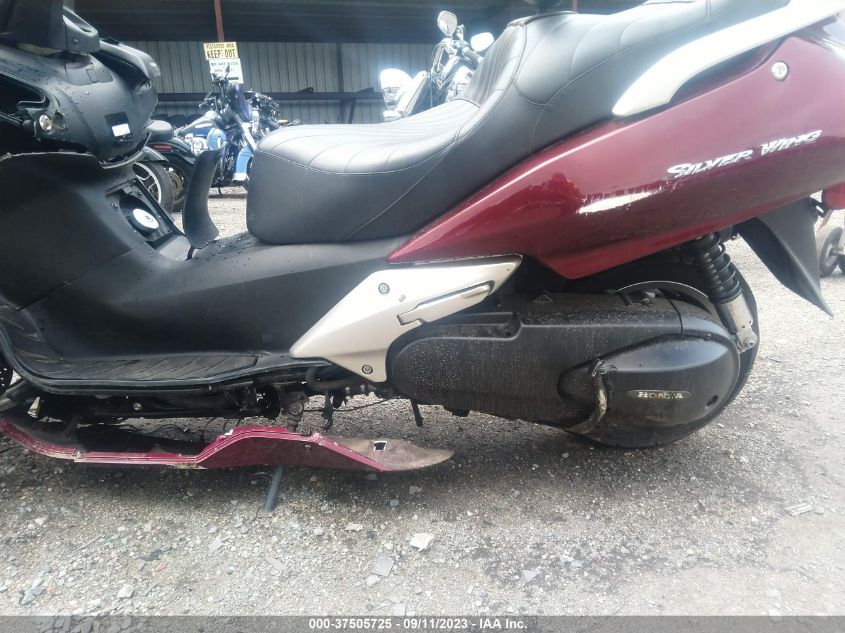 2009 HONDA FSC600 D JH2PF01129K700700