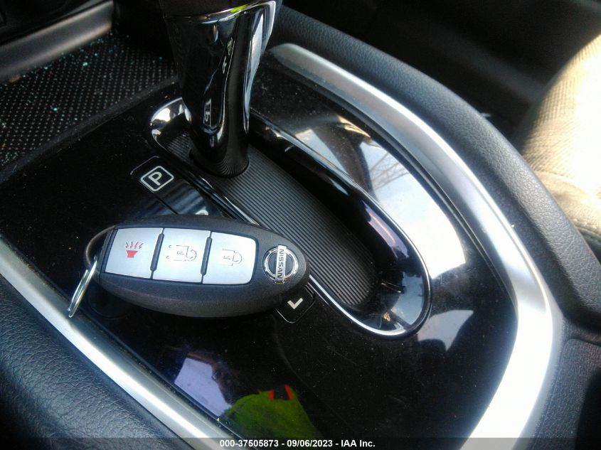 2014 NISSAN ROGUE SV - 5N1AT2MV6EC845322